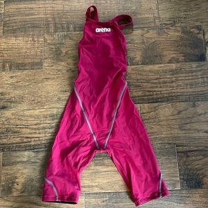 Arena Junior Girls PowerSkin ST size 28 Tech Suit — Maroon